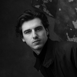 Luke MOMBREA